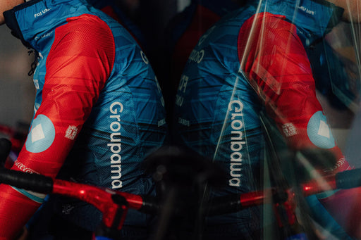 Team TotalEnergies TEAM KIT 2026 – CaLORS（カラーズ-サイクル