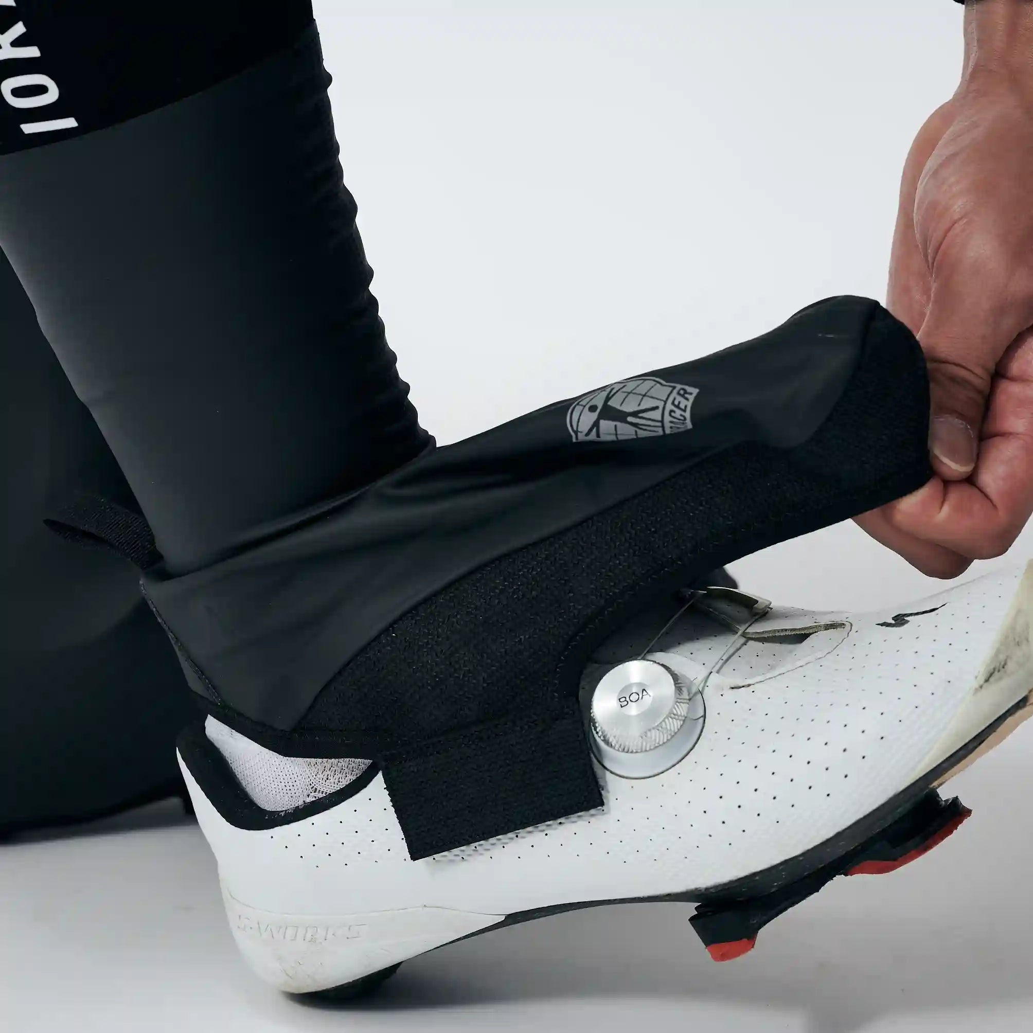 BIORACER レイン シューズカバー ブラック|ロード・秋冬|CaLORS公式 BIORACER レイン シューズカバー ブラック|ロード・秋冬|CaLORS公式