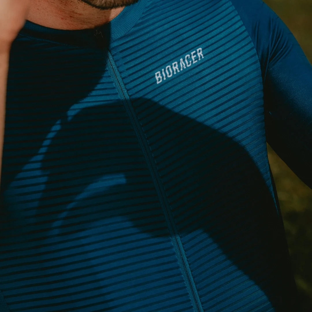 BIORACER Epic Ultralight Jersey PETROL BLUE Petrol Blue - 着用イメージ | CaLORS