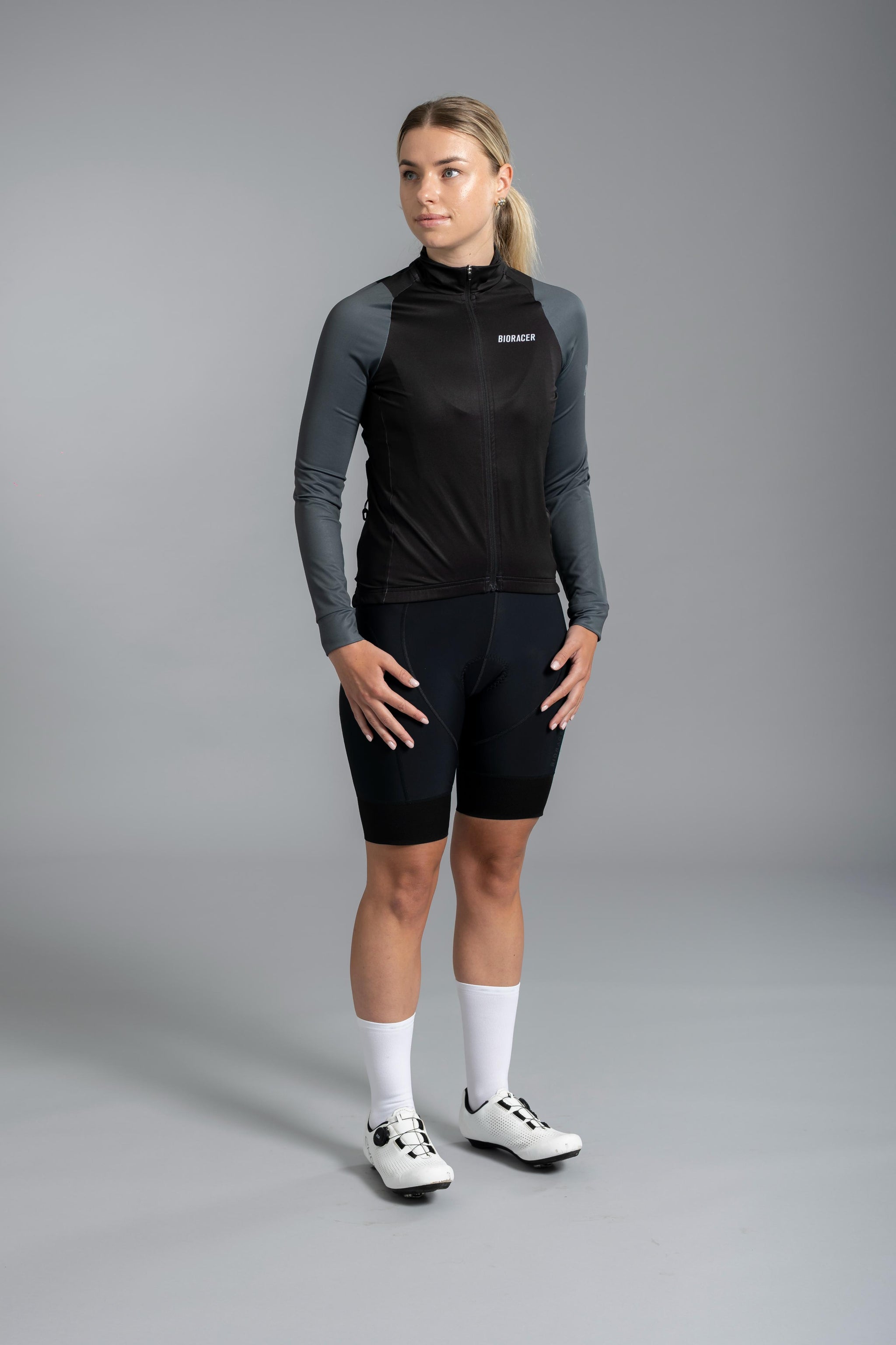 【受発注】Tempest Light Women’s Jacket Black – Anthracite