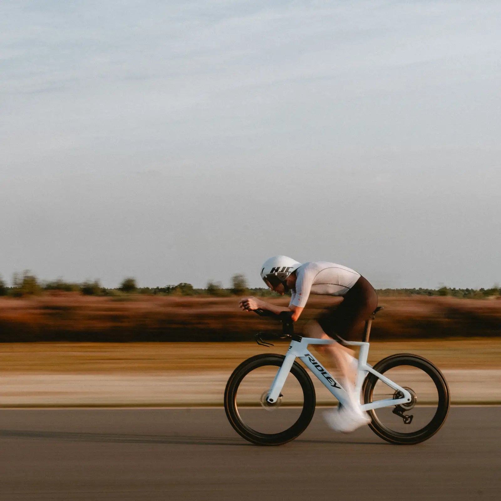 BIORACER EPIC Aero トライアスロン Suit エアロスーツ クールグレー BIORACER EPIC Aero トライアスロン Suit エアロスーツ クールグレー