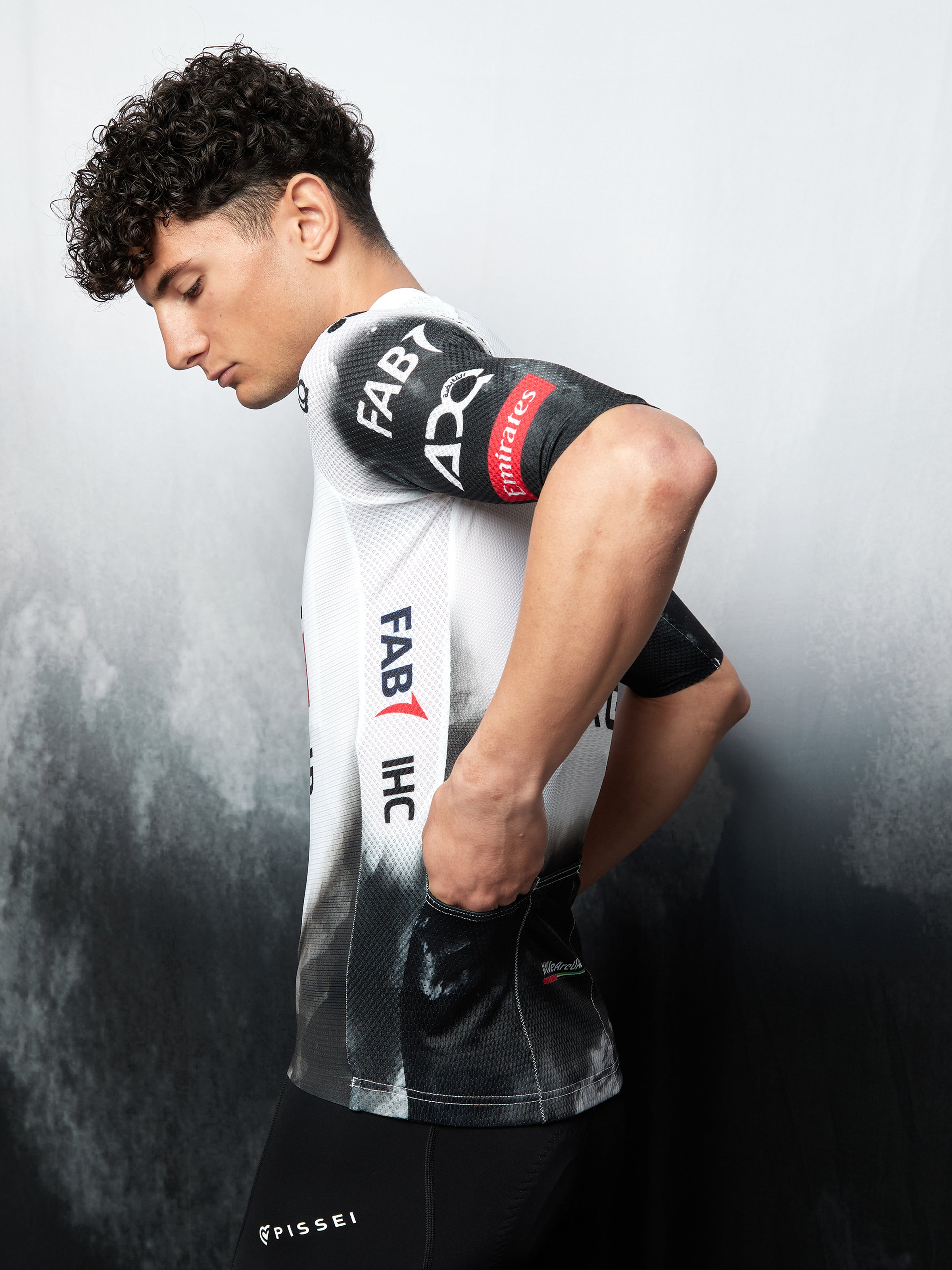 PISSEI ( ピセイ ) 半袖ジャージ SHORT SLEEVE JERSEY UAE TEAM