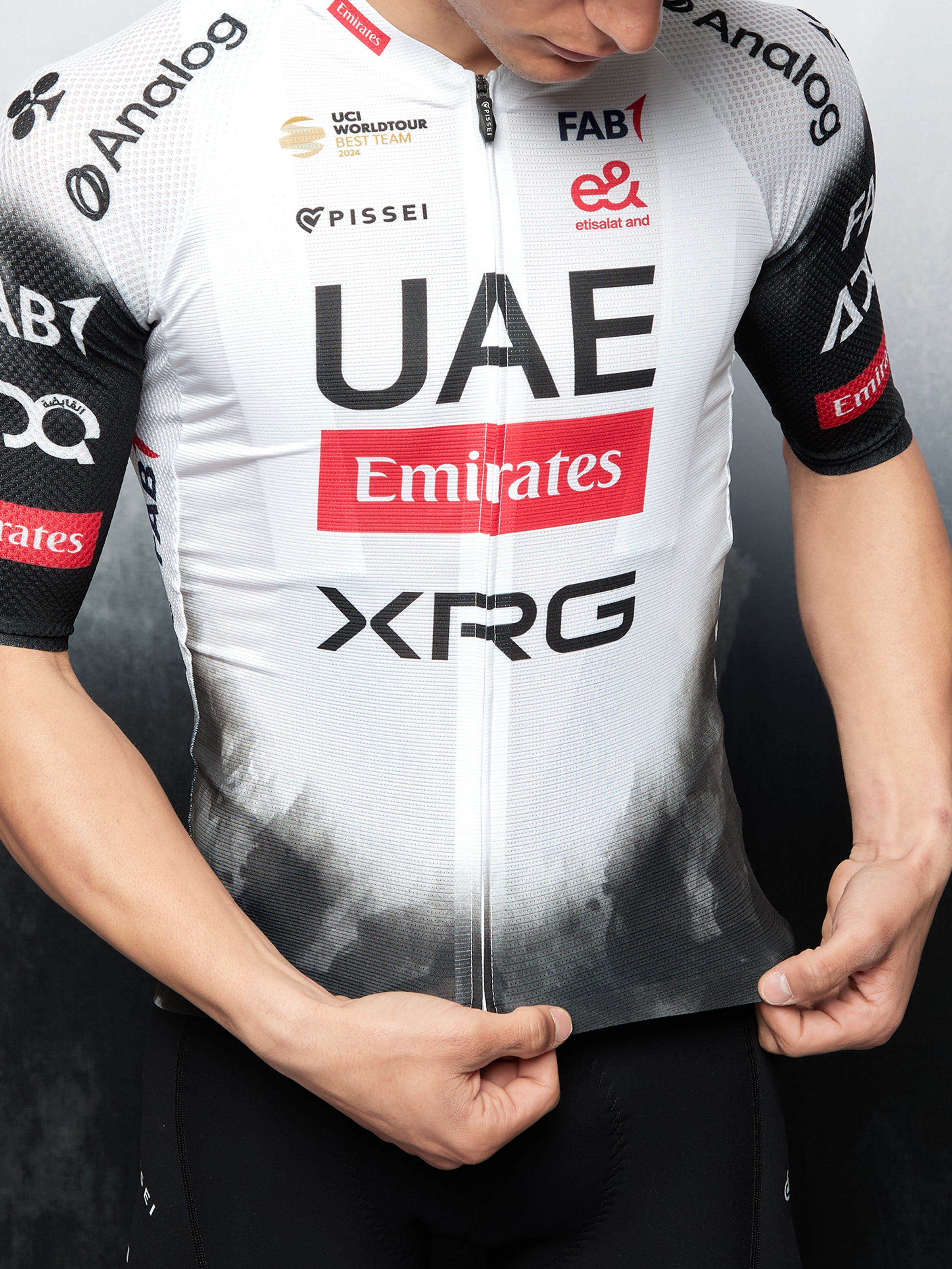 UAE TEAM EMIRATES - XRG 2025 MAGISTRALE ULTRA SHORT SLEEVE